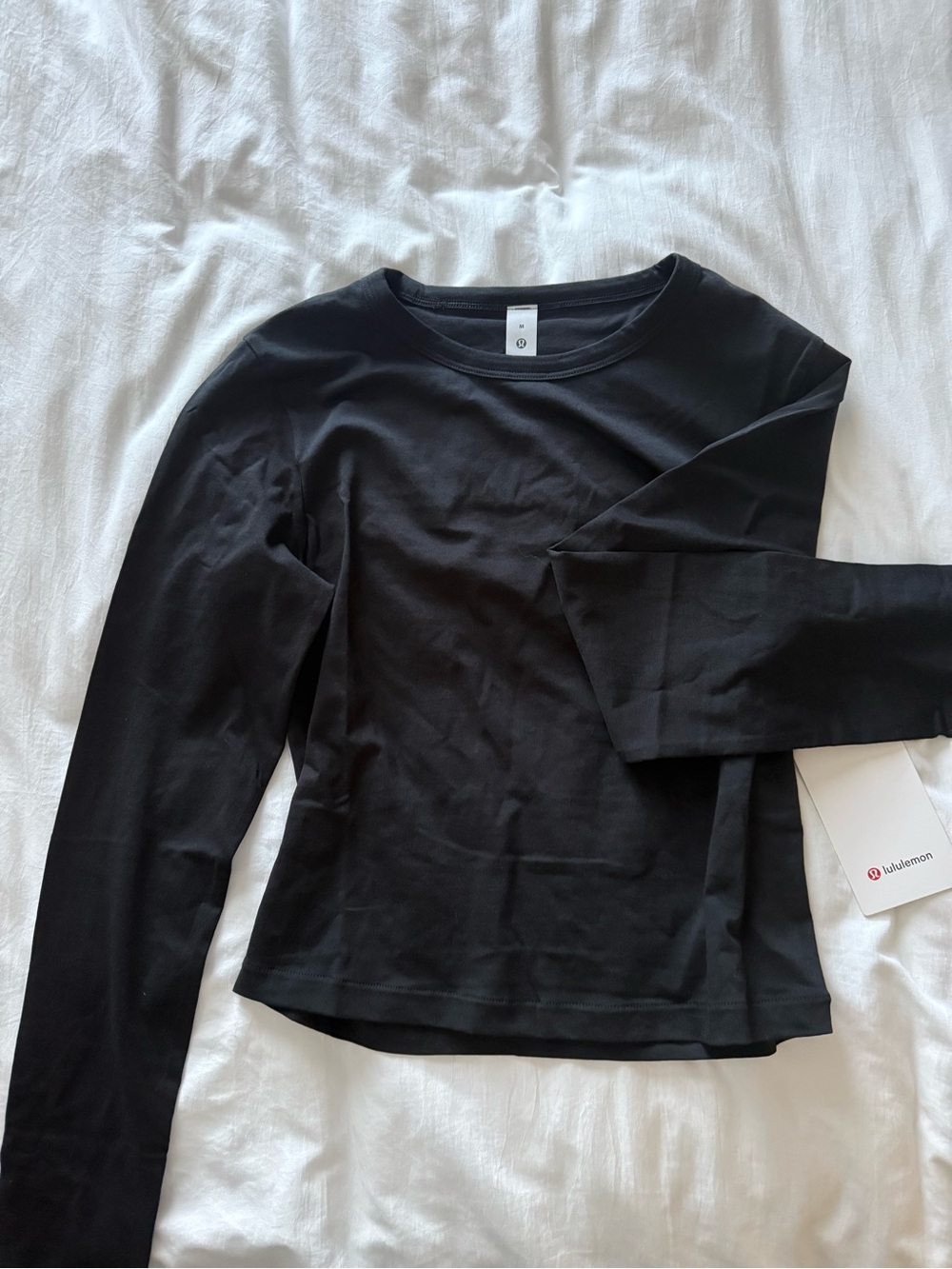 lululemon Women’s Black Long-Sleeve Crew Neck Top